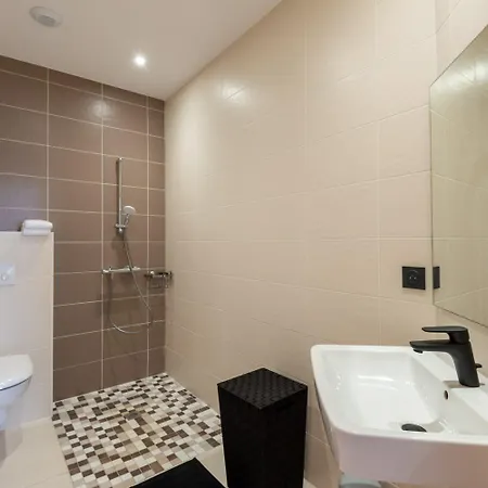 Hébergement de vacances De Reyrac 7/8 Personnes Brion (Lozere)